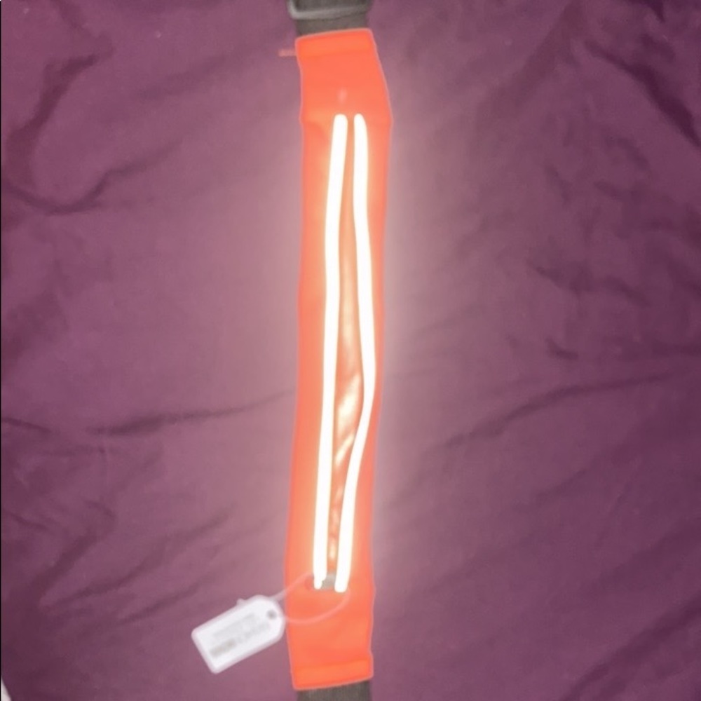 Reflective running belt fanny pack